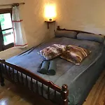 De La Bastide - Cabania Pays Cathare Bed & Breakfast