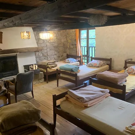 De La Bastide - Cabania Pays Cathare Bed & Breakfast *