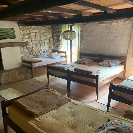 De La Bastide - Cabania Pays Cathare Bed & Breakfast *