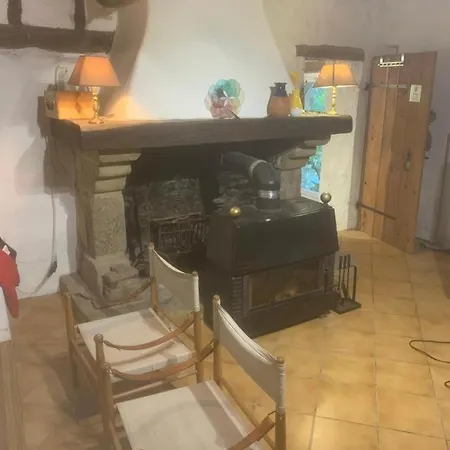 De La Bastide - Cabania Pays Cathare ベッド・アンド・ブレックファスト *